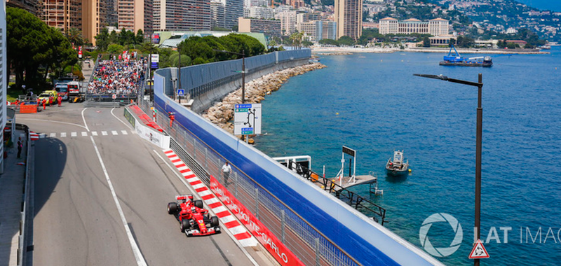 FP2 - 2017 Look at the wall.